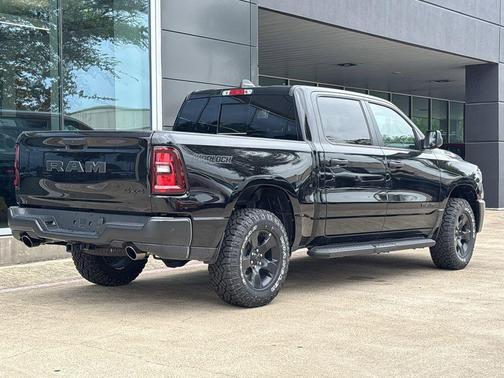 Diamond Black Crystal Pearlcoat 2026 RAM 1500 Warlock Crew Cab 4x4 5'7' Box