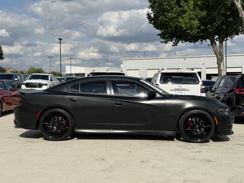 White Knuckle Clearcoat 2023 Dodge Charger R/T Scat Pack