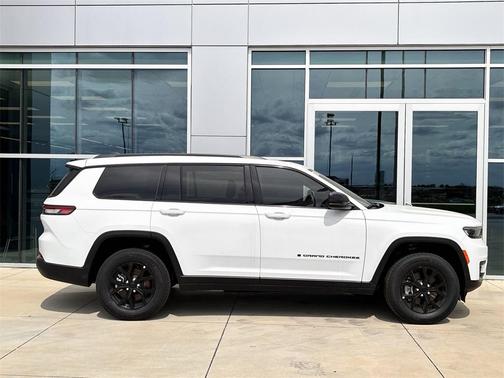 2025 Jeep Grand Cherokee L Altitude