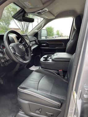 Billet Silver Metallic Clearcoat 2024 RAM 2500 Laramie Crew Cab 4x4 6'4' Box