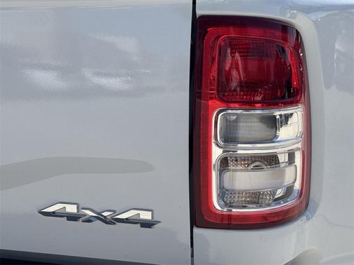 2024 RAM 3500 Big Horn Crew Cab 4x4 8' Box