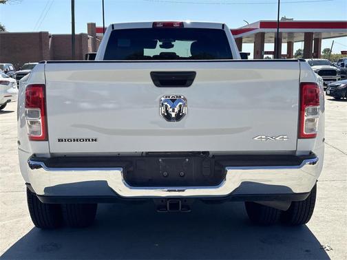 2024 RAM 3500 Big Horn Crew Cab 4x4 8' Box