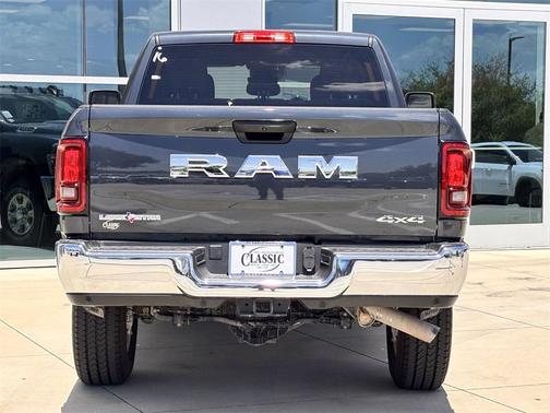 2025 RAM 2500 Big Horn Crew Cab 4x4 6'4' Box