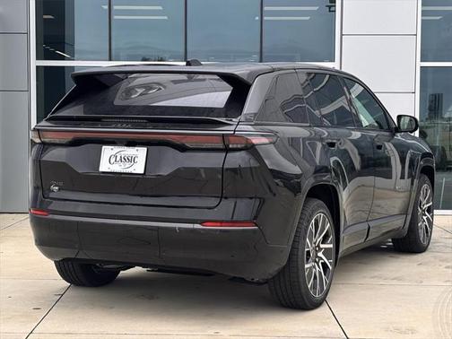 2025 Jeep Wagoneer S Limited