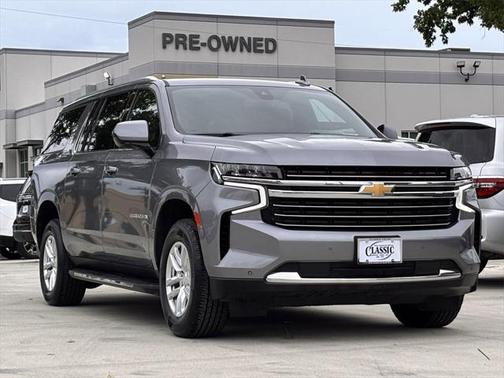 2022 Chevrolet Suburban LT