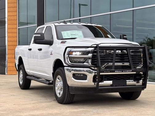 2025 RAM 2500 Tradesman Crew Cab 4x4 6'4' Box