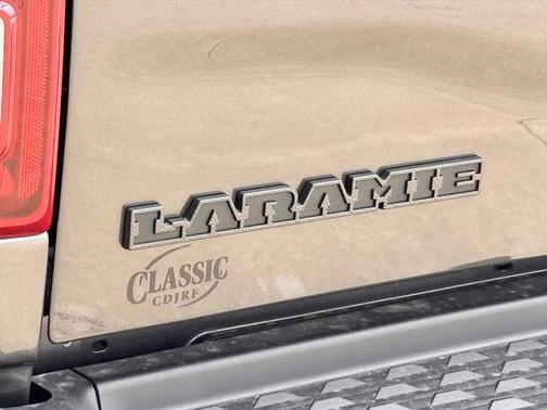 2025 RAM 2500 Laramie Crew Cab 4x4 6'4' Box