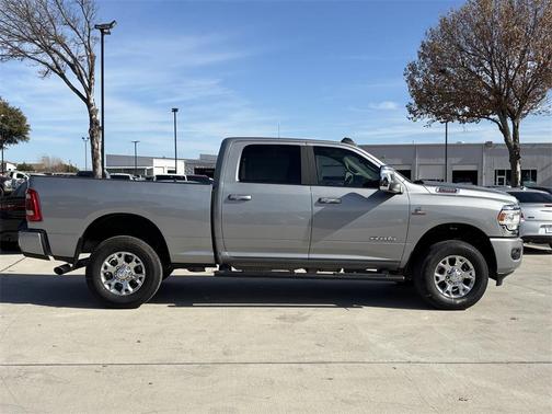 2024 RAM 2500 Laramie Crew Cab 4x4 6'4' Box