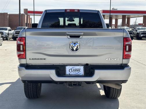 2024 RAM 2500 Laramie Crew Cab 4x4 6'4' Box