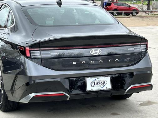 2025 Hyundai SONATA SEL