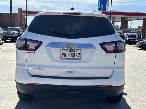 2017 Chevrolet Traverse LS