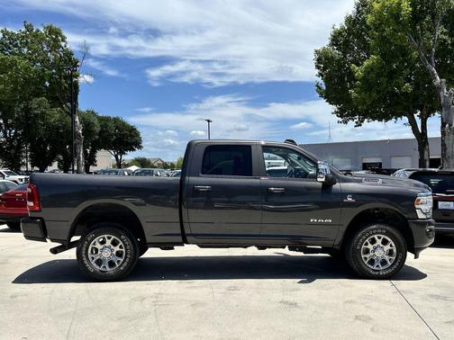 Granite Crystal Metallic Clearcoat 2024 RAM 2500 Laramie Crew Cab 4x4 6'4' Box