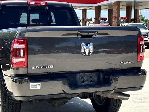 Granite Crystal Metallic Clearcoat 2024 RAM 2500 Laramie Crew Cab 4x4 6'4' Box