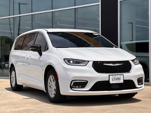 2025 Chrysler Pacifica L