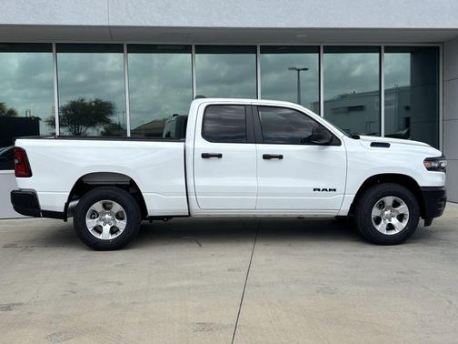 Bright White Clearcoat 2026 RAM 1500 Tradesman