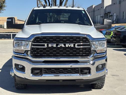 2024 RAM 3500 Big Horn Crew Cab 4x4 8' Box