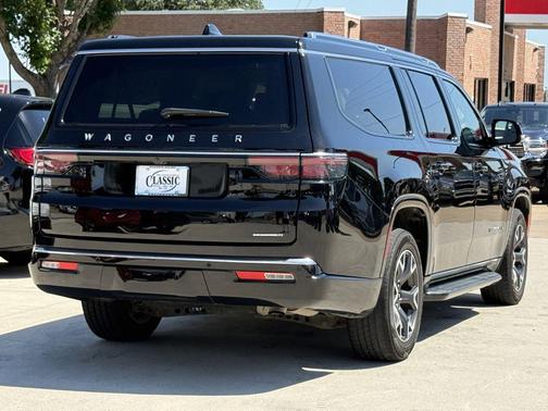 Diamond Black Crystal Pearlcoat 2024 Jeep Wagoneer L Series III 4x4