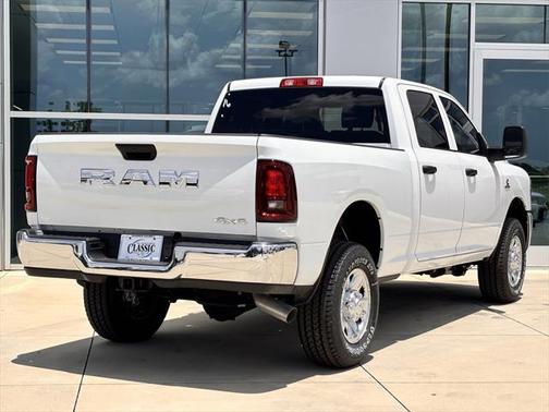 2025 RAM 2500 Tradesman Crew Cab 4x4 6'4' Box