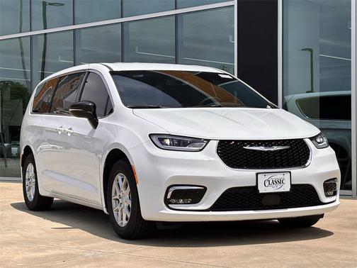 2025 Chrysler Pacifica L