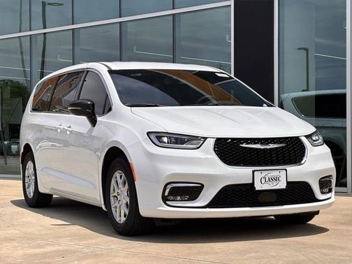 2025 Chrysler Pacifica L