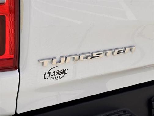 2025 RAM 1500 ST