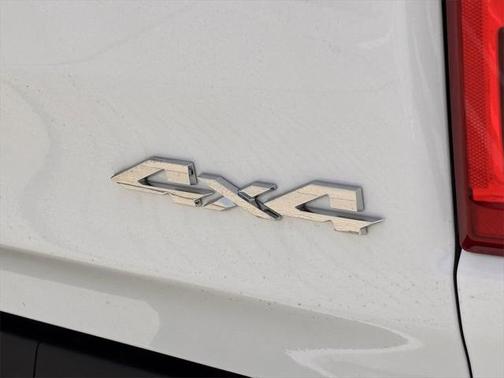 2025 RAM 1500 ST
