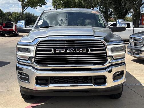 2024 RAM 3500 Laramie Crew Cab 4x4 8' Box