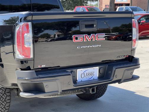 2022 GMC Canyon AT4
