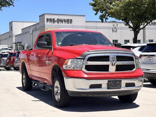2019 RAM 1500 SLT