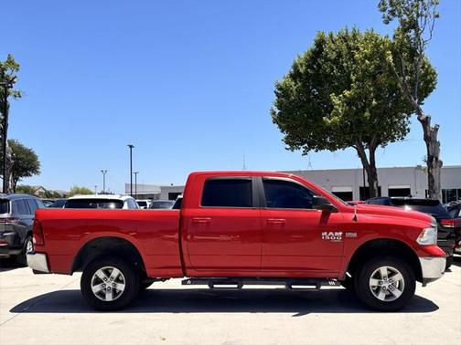 2019 RAM 1500 SLT