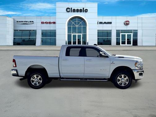 2022 RAM 2500 Big Horn Crew Cab 4x4 6'4' Box