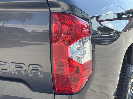 2015 Toyota Tundra SR5