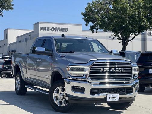 2022 RAM 2500 Laramie Crew Cab 4x4 6'4' Box