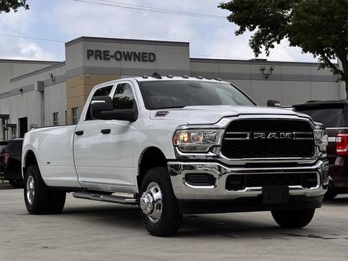 2024 RAM 3500 Tradesman Crew Cab 4x4 8' Box