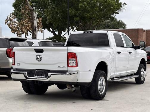2024 RAM 3500 Tradesman Crew Cab 4x4 8' Box