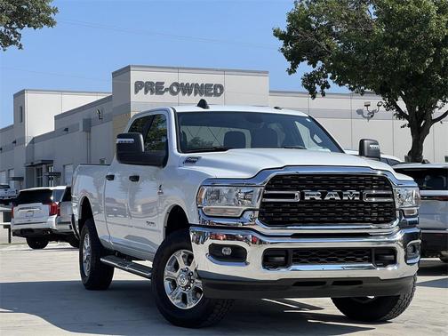 2024 RAM 2500 Big Horn Crew Cab 4x4 6'4' Box