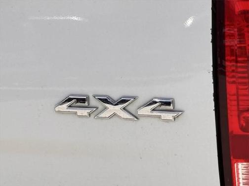 2017 RAM 2500 SLT Crew Cab 4x4 6'4' Box