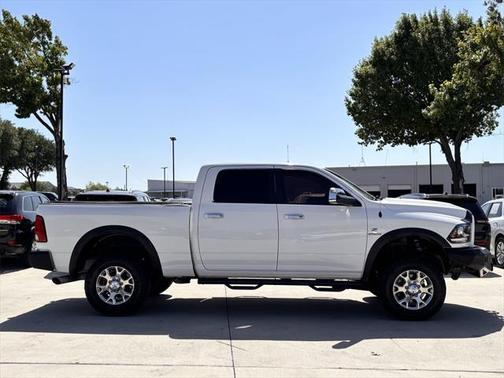 2017 RAM 2500 SLT Crew Cab 4x4 6'4' Box