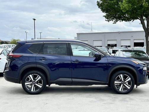 2026 Nissan Rogue SL