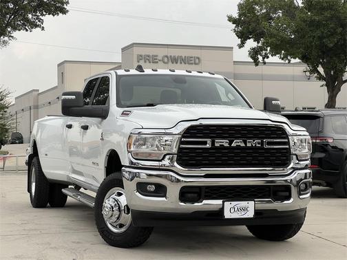 2024 RAM 3500 Big Horn Crew Cab 4x4 8' Box