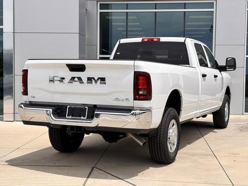 2025 RAM 2500 Tradesman Crew Cab 4x4 8' Box