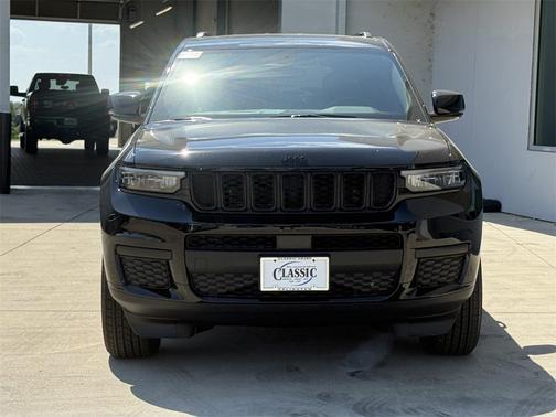 2025 Jeep Grand Cherokee L Altitude
