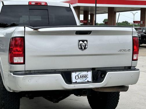 Bright Silver Metallic Clearcoat 2018 RAM 2500 Lone Star Crew Cab 4x4 6'4' Box