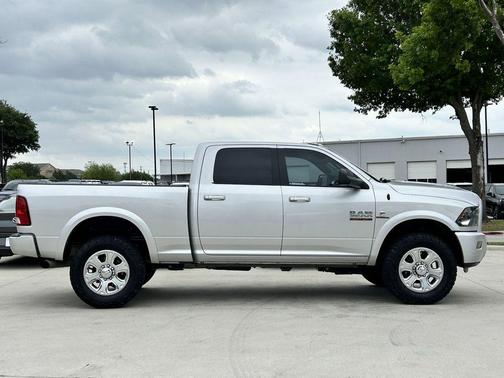 Bright Silver Metallic Clearcoat 2018 RAM 2500 Lone Star Crew Cab 4x4 6'4' Box