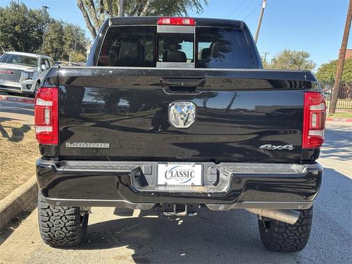 2024 RAM 2500 Laramie Crew Cab 4x4 6'4' Box