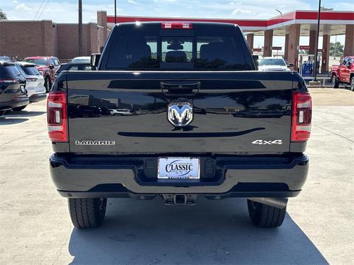 2024 RAM 2500 Laramie Crew Cab 4x4 6'4' Box