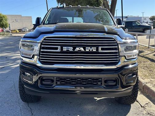 2024 RAM 2500 Laramie Crew Cab 4x4 6'4' Box