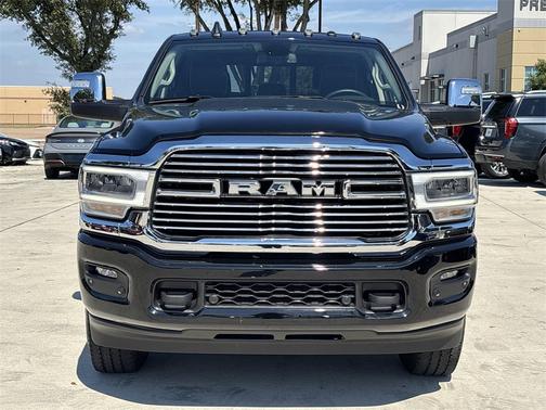 2024 RAM 2500 Laramie Crew Cab 4x4 6'4' Box