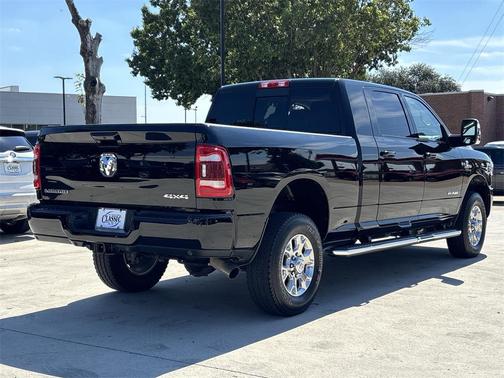 2024 RAM 2500 Laramie Crew Cab 4x4 6'4' Box