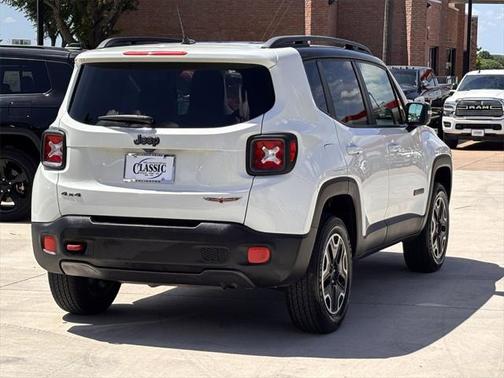 2016 Jeep Renegade Trailhawk